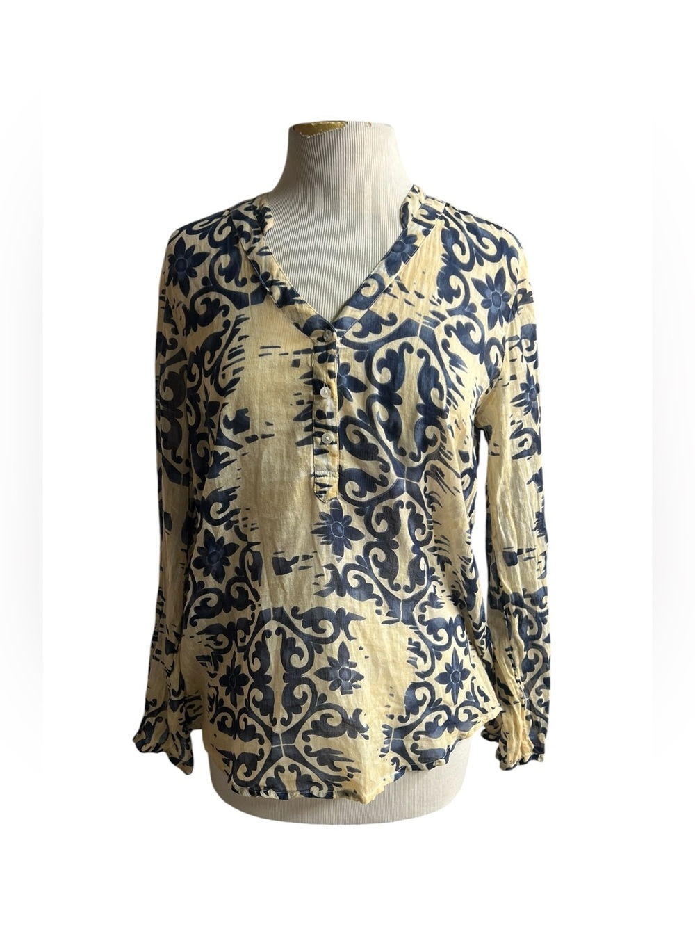 Dolma L blue and cream abstract print blouse